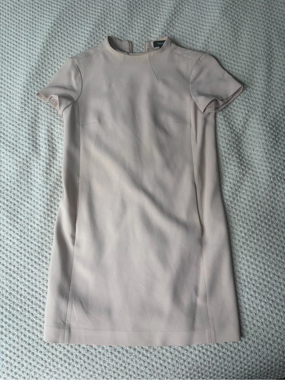Theory short-sleeve shift dress // T-Shirt Dress